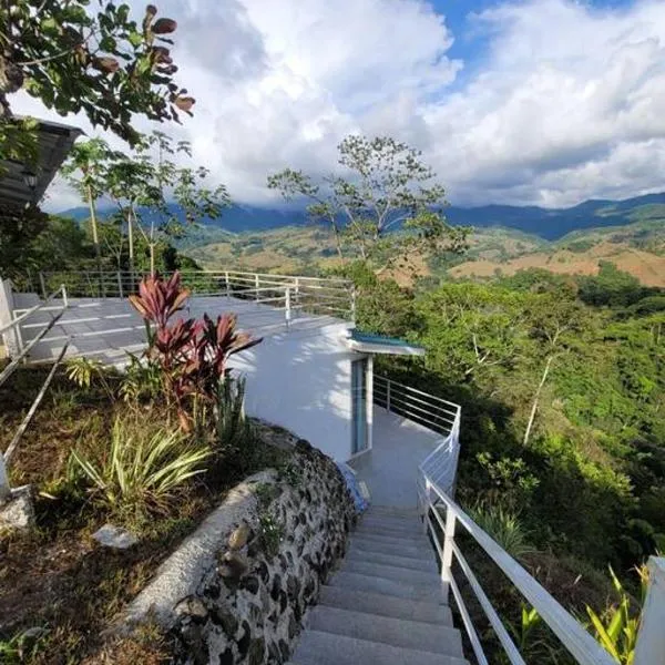 Suite Frente a la Cascada，位于Tierras Morenas的酒店