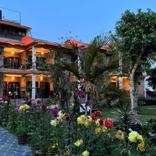 潮塔里花园度假村，位于Patlahara的酒店