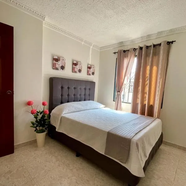 Apartamento para máximo 3 personas, habitación privada con cama doble , dos sofá cama, comodo, bonito, central, bien ubicado, en el centro de palmira，位于帕尔米拉的酒店