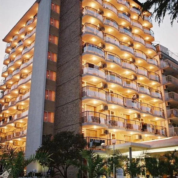 扬特拉酒店，位于阳光海滩的酒店