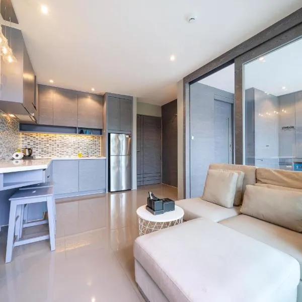 Citygate 1BR Apartment L606, Several Pools, Gym & Rooftop，位于卡马拉海滩的酒店