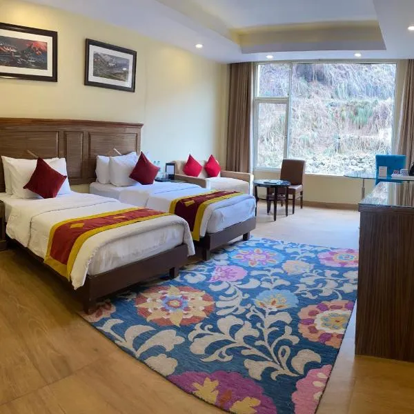 Fortune Park Kufri, Shimla - Member ITC's Hotel Group，位于Theog的酒店
