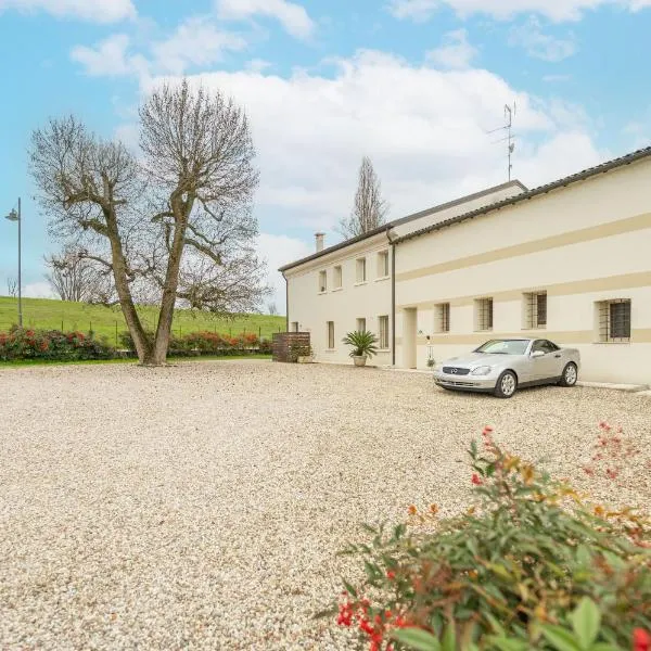 Soave Country House，位于Angiari的酒店