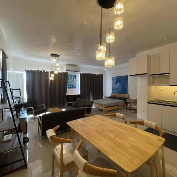 Deluxe Cozy Corner Studio，位于Minglanilla的酒店