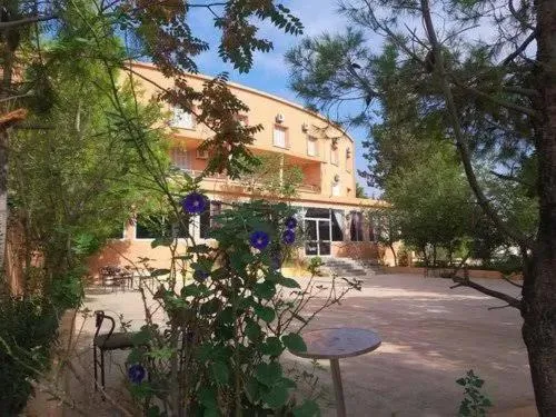 Hôtel El Ayachi，位于米德勒特的酒店
