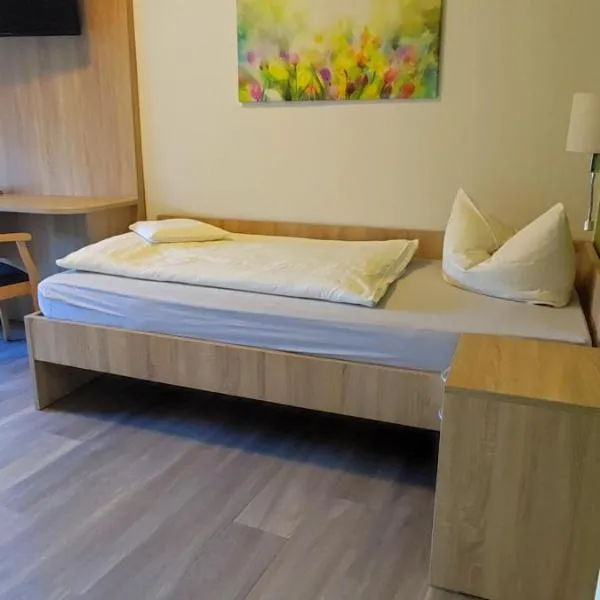 Hotel Aits garni，位于诺登哈姆的酒店