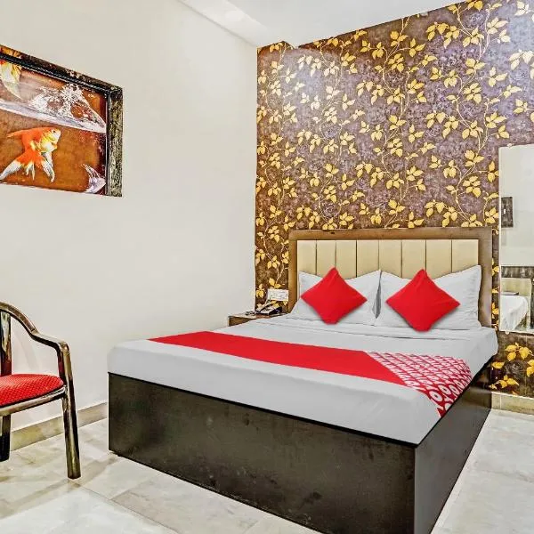 OYO Flagship Hotel Smbha Palace，位于Bhiwandi的酒店