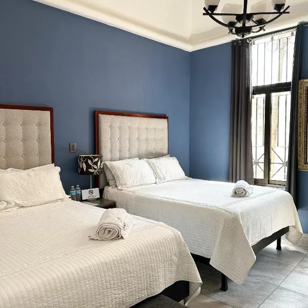 Hotel Asís，位于圣胡安－德洛斯拉戈斯的酒店