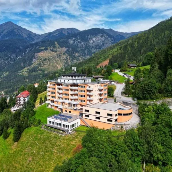 Panorama Spa Lodges DAS.SCHILLER，位于巴德加斯坦的酒店