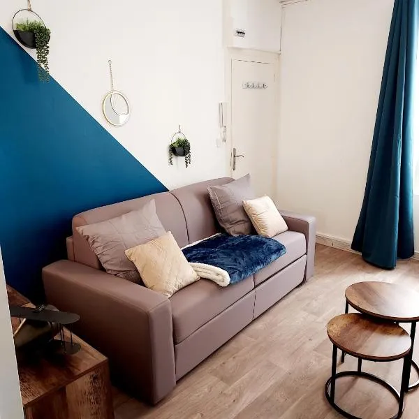 Studio B aux pieds des Thermes，位于内里莱班的酒店