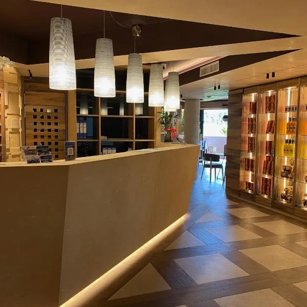 Alevic Hotel Sirmione，位于圣马蒂诺德拉巴的酒店