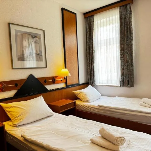 Hotel zur Eiche，位于梅拉内的酒店