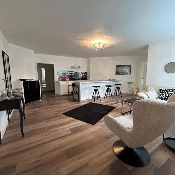 Ferienwohnung Ambiente 3，位于Naumburg的酒店