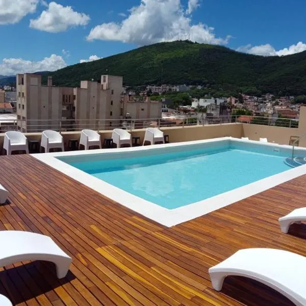 Hotel Alvarado Suites，位于萨尔塔的酒店