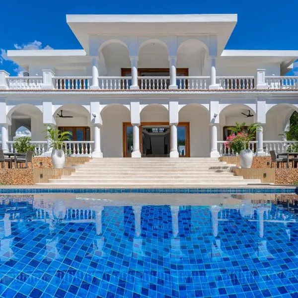 Villa Branca Diani Boutique Luxury & Personalized Service，位于迪亚尼海滩的酒店