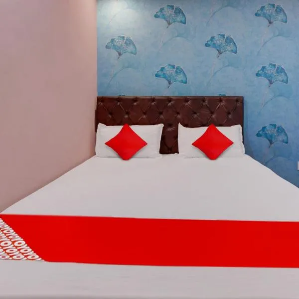 Super OYO Flagship Hotel Relax Rainbow，位于Gulzārbāgh的酒店