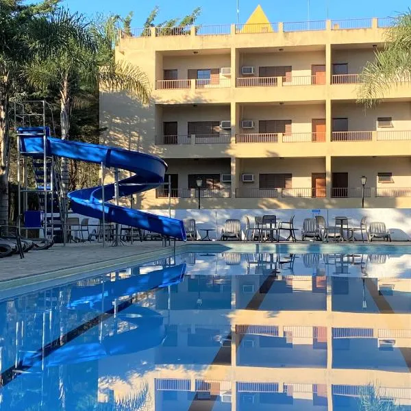 Hotel Fazenda Pirâmides，位于雅里努的酒店
