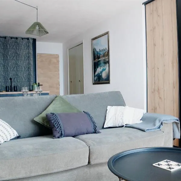 Charmant Appartement Les temples du Soleil，位于丰罗默奥代洛维亚的酒店
