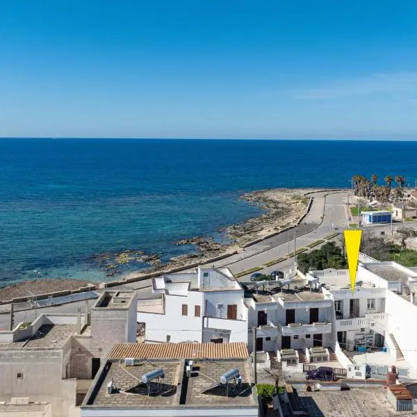 Camere arcobaleno vicino al mare a Torre san Giovanni，位于托雷圣乔万尼乌的酒店