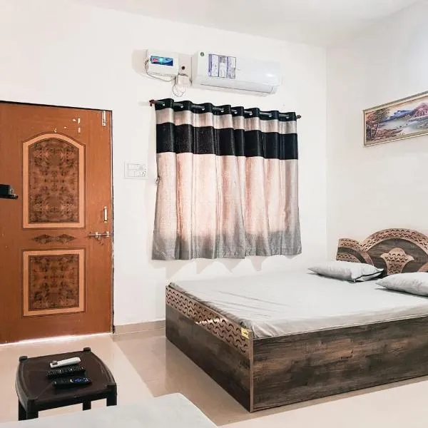 MADHAVRAI PREMIUM HOMESTAY，位于Kevadia的酒店