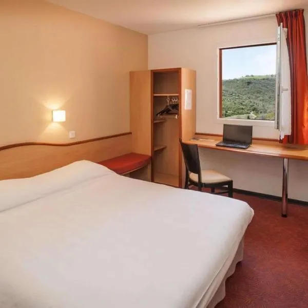 Brit Hotel Confort Montauban，位于Reyniès的酒店