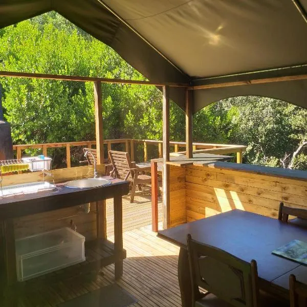 Wilderness Glamping Tents，位于维德尼斯的酒店