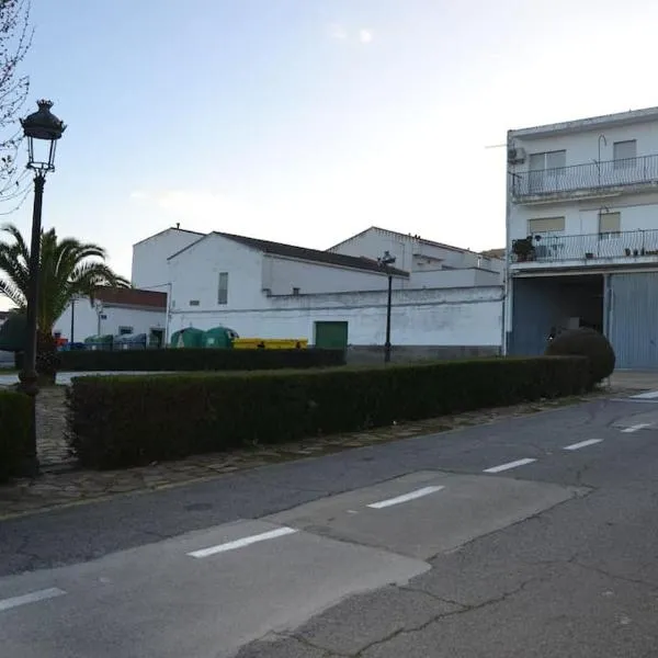 Apartamento Las Fuentes，位于Sierra de Fuentes的酒店