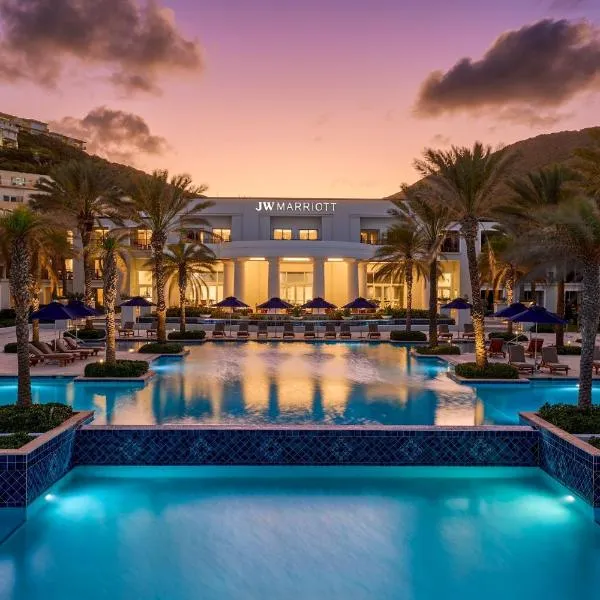 JW Marriott St Maarten Beach Resort & Spa，位于黎明海滩的酒店