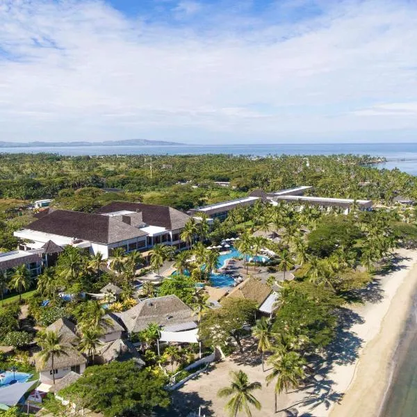 索菲特斐济温泉度假酒店，位于比奇科默岛的酒店