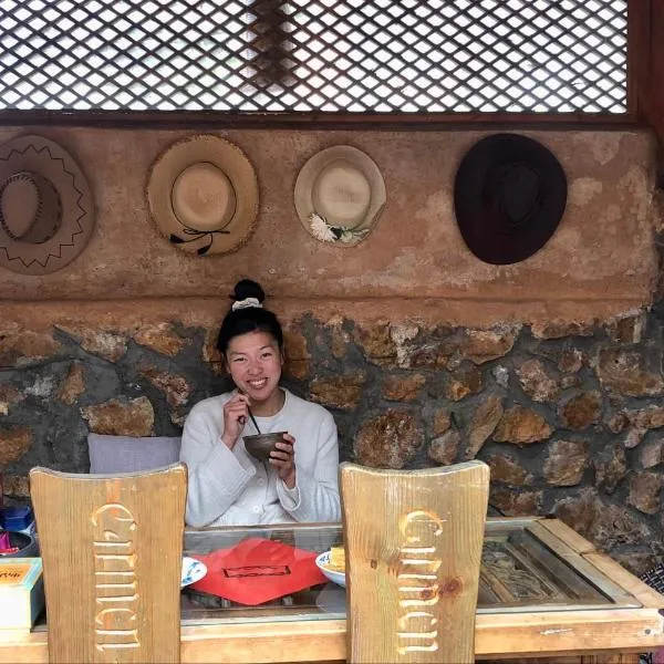 Lijiang Jayden Lodge臣安山居民宿 - Namaste，位于Longpan的酒店