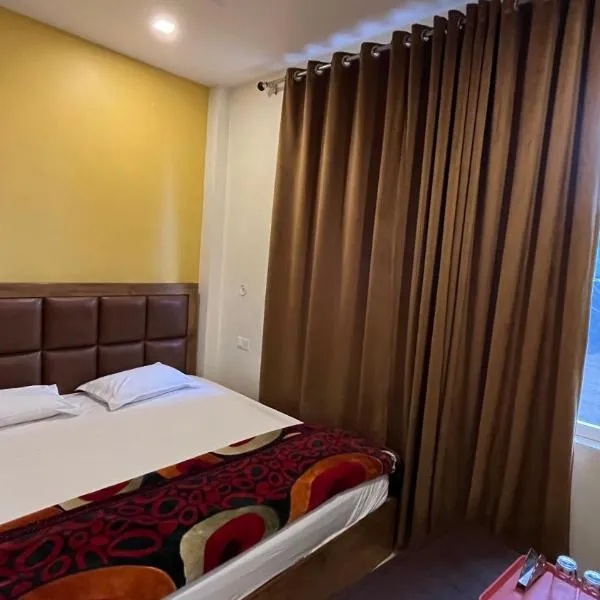 Maharastra Bhavan Atithi Grah，位于Misrikh的酒店