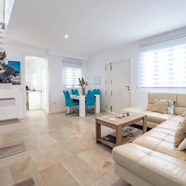 Precioso chalet a pie de playa，位于蓬塔翁布里亚的酒店