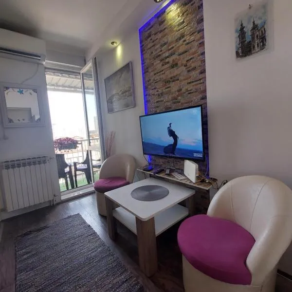 Belgrade Waterfront studio，位于Sajmište的酒店