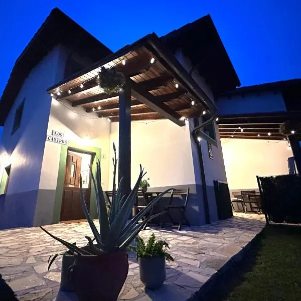 Los Castros Apartamentos Rurales B，位于Llames de Pría的酒店
