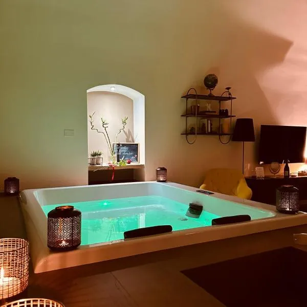 Muralta Suite & Luxury Rooms，位于阿尔塔穆拉的酒店