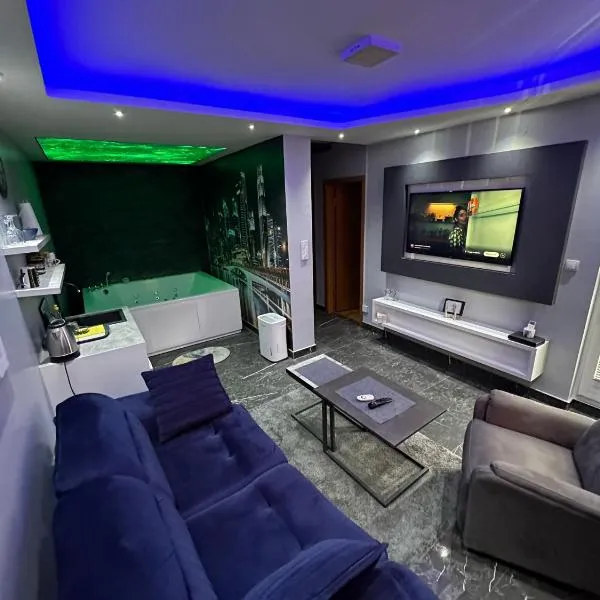 Apartman S&V 2 Istocno Sarajevo Lukavica sa Jacuzzi Lux Spa Hilandarska Centar，位于卢卡维卡的酒店
