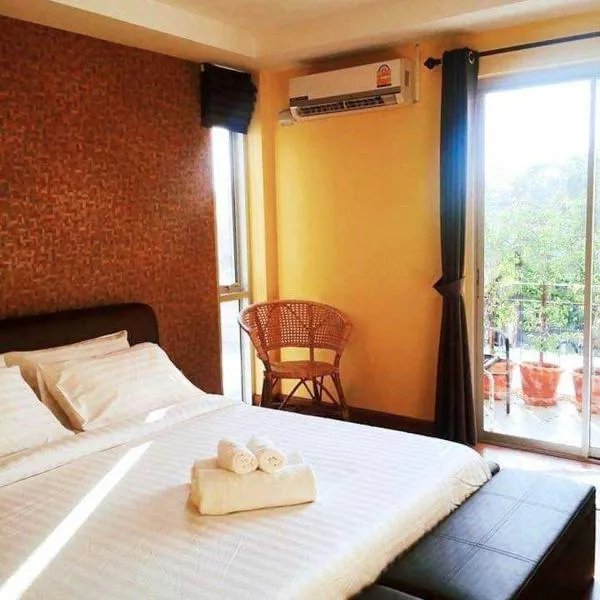 ๋Jongluxpakdee โรงแรมจงรักษ์พักดี，位于程逸府的酒店