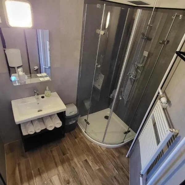 斯泽勒塔酒店，位于利拉菲赖德的酒店