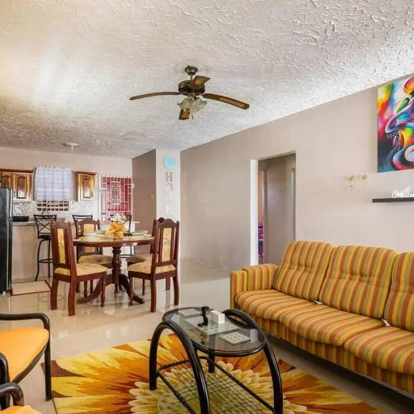 Fully AC 2BR, 5 mins from Ian Fleming Int Airport，位于Boscobel的酒店