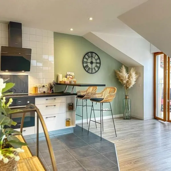 Duplex T3 Hypercentre 65m²，位于瓦龙的酒店