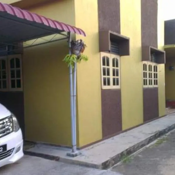 ALIFUMAI HOMESTAY GUAR CHEMPEDAK YAN KEDAH，位于Kampong Guar Chempedak的酒店