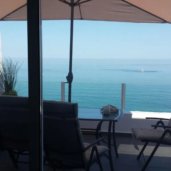 海滨简易别墅公寓，位于多列毛利诺斯的酒店
