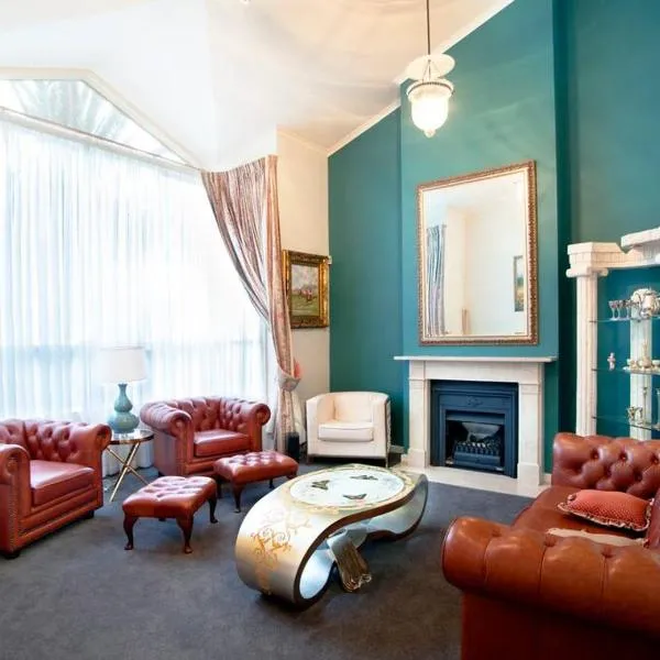 Lynnwood Villa, Netflix, Indoor pool, The Best Melbourne Retreat，位于Templestowe Lower的酒店
