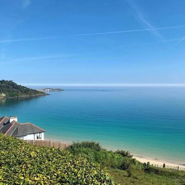 Carbis Bay, St Ives Cornwall entire bungalow，位于海尔的酒店