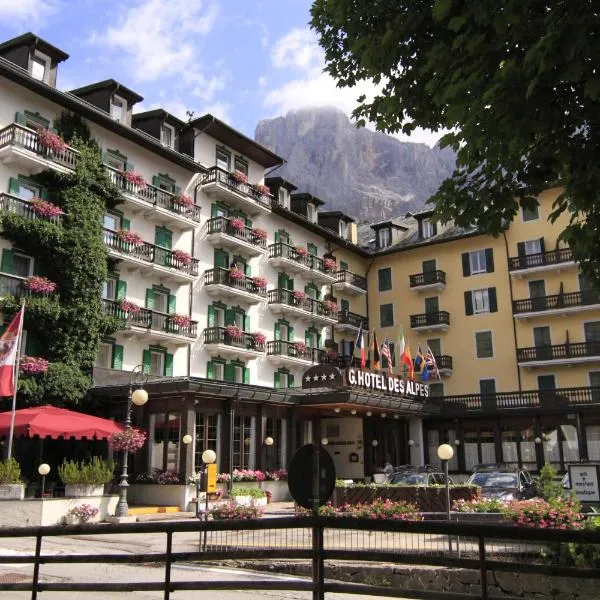 G. Hotel Des Alpes (Classic since 1912)，位于圣马蒂诺-迪卡斯特罗扎的酒店