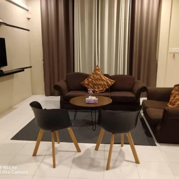 Homestay Alamanda，位于古晋的酒店