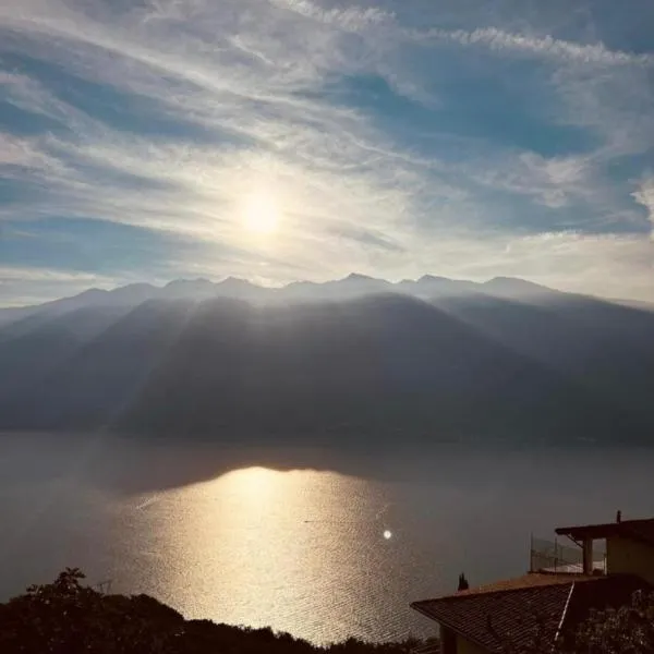 Casa Cristina - Vista Lago，位于提尼亚类的酒店