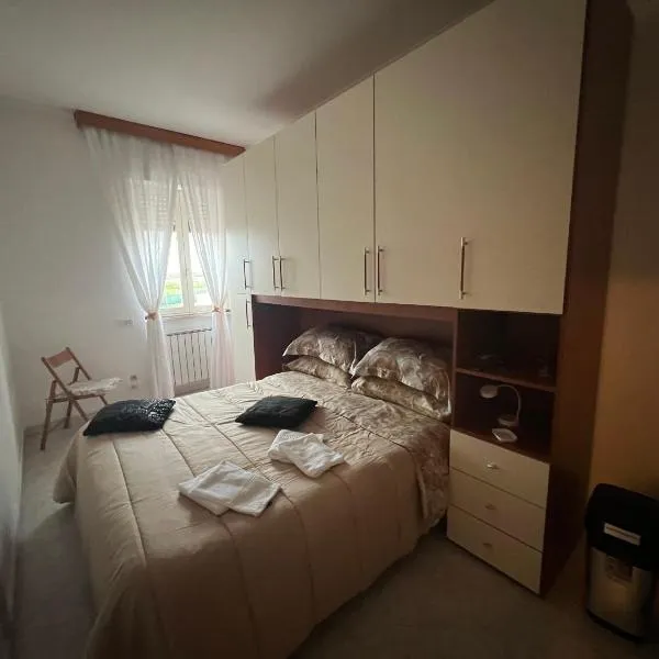 Alloggio turistico FRANCY HOME，位于菲乌米奇诺的酒店