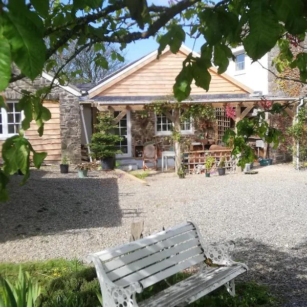 Private Suite at Llanddinog House near Solva，位于哈佛威斯特的酒店