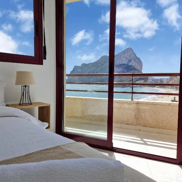 Apartamento Dúplex Aloha Calpe, primera línea de playa，位于卡尔佩的酒店